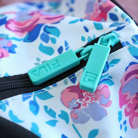 Fila Sport Filatech Sprinter Pink Floral Medium Size Duffle Gym Bag - Picture 4 of 5